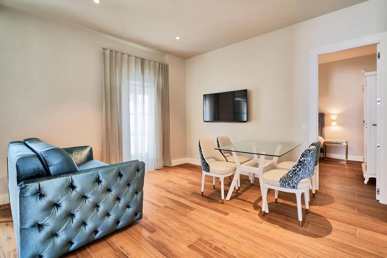 Tandem Palacio Veedor De Galeras Suites Cadiz Spain