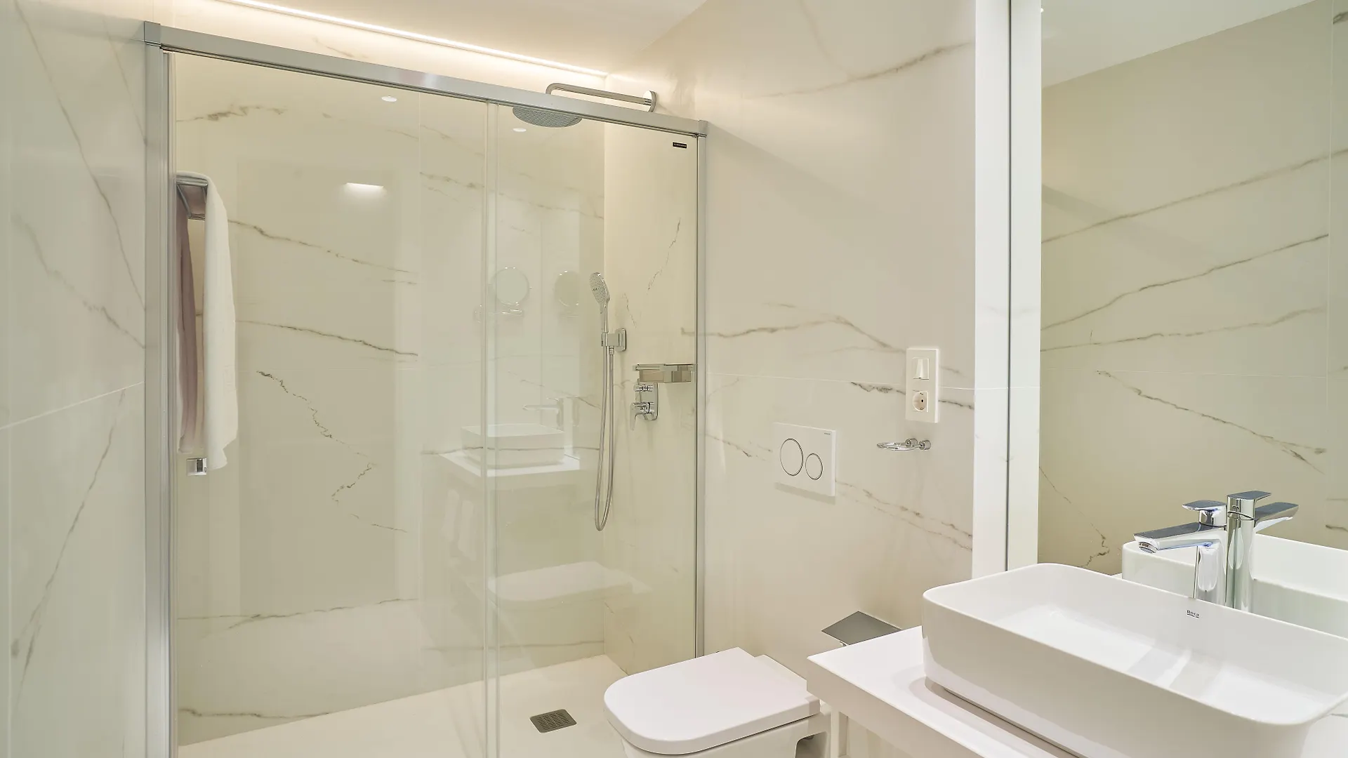 Tandem Palacio Veedor De Galeras Suites Cadiz Apartment