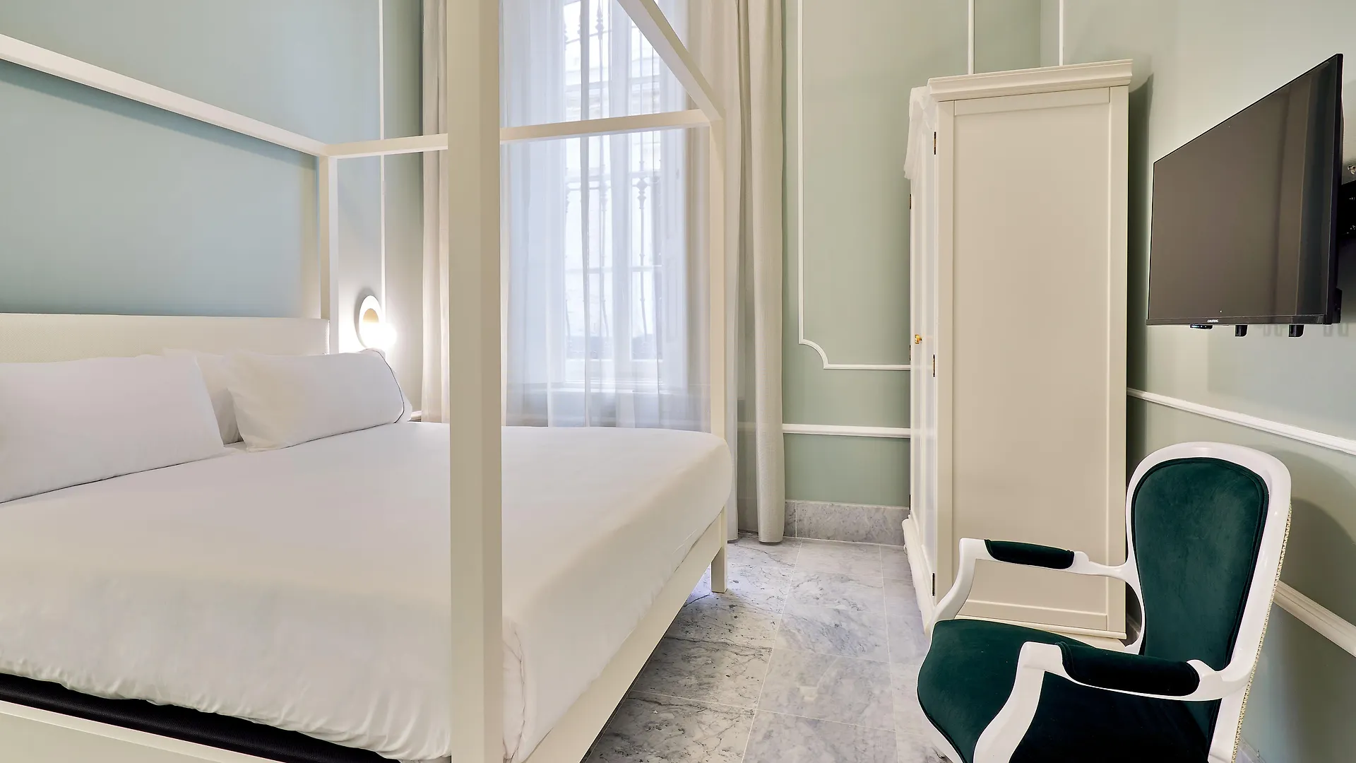 Tandem Palacio Veedor De Galeras Suites Cadiz Spain