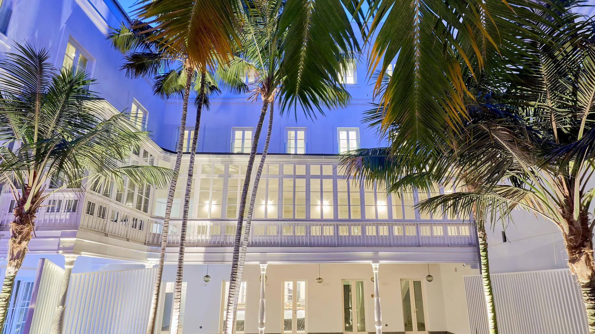 Tandem Palacio Veedor De Galeras Suites contacts